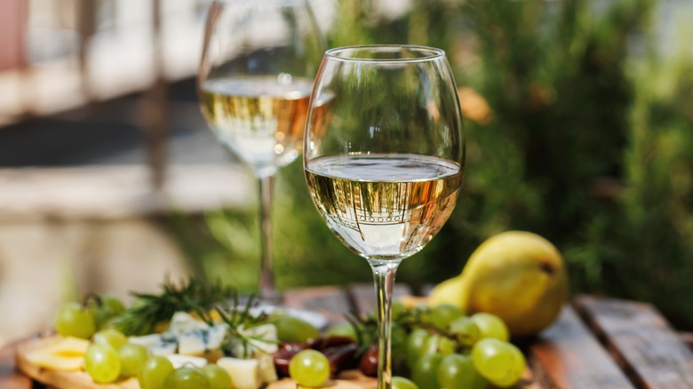 Sauvignon blanc and cheese board