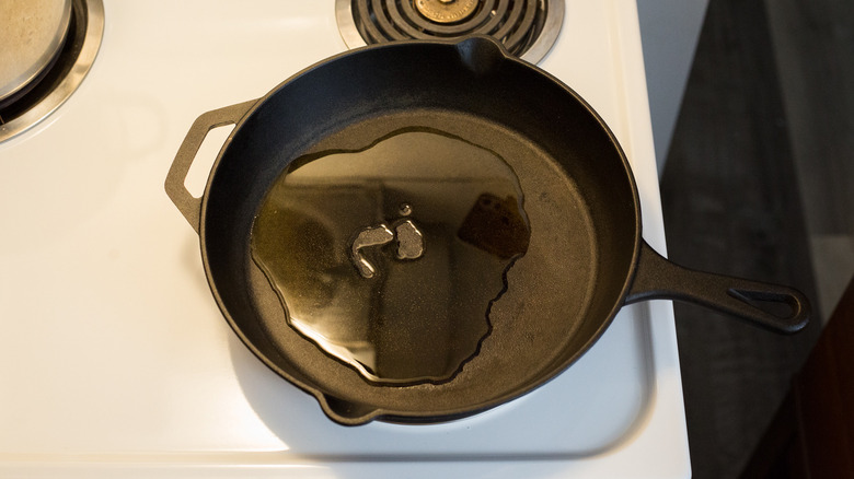 oil heating in iron pan