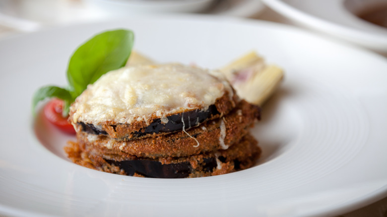 Individual breaded eggplant Parmesan