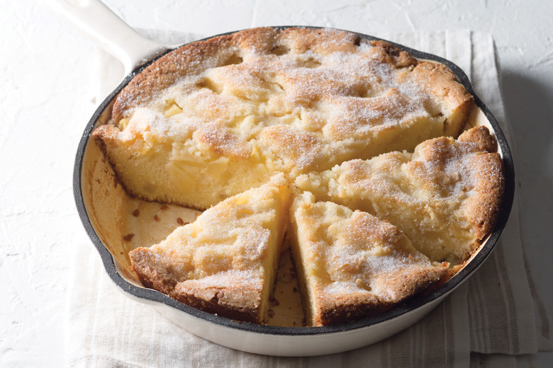 https://www.tastingtable.com/img/gallery/ginger-pear-cast-iron-skillet-cake-recipe/image-import.jpg