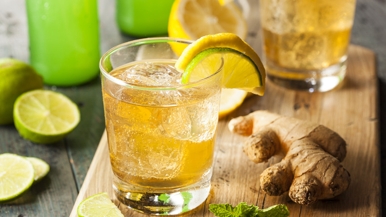 ginger drink with lime