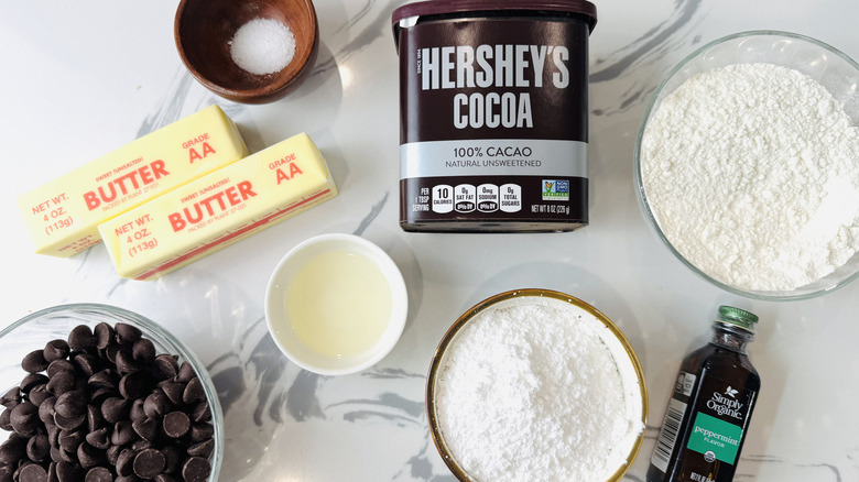 Ingredients for homemade Thin Mints