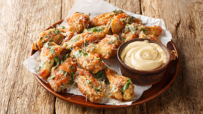 garlic parmesan chicken wings