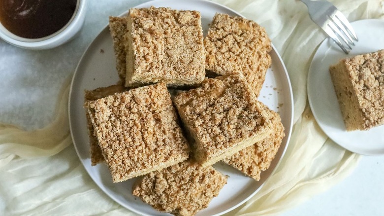 Crumb coffee cake slices on plate