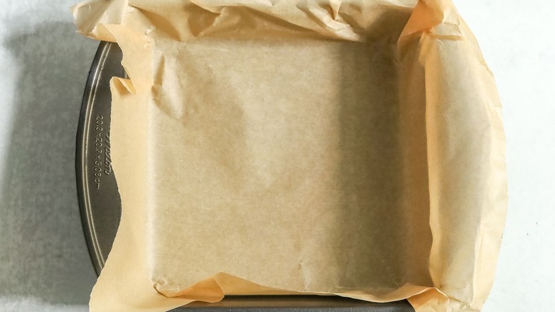 Baking pan lined with parchment paper