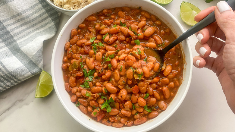 Pinto beans in pot