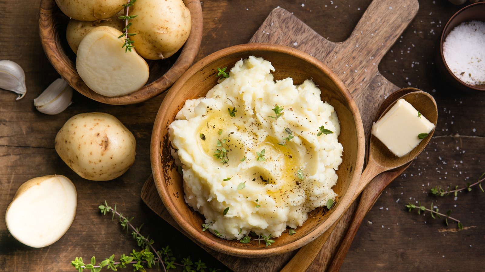 Give Mashed Potatoes A Spicy And Smoky Upgrade With This Cheap Canned Ingredient
