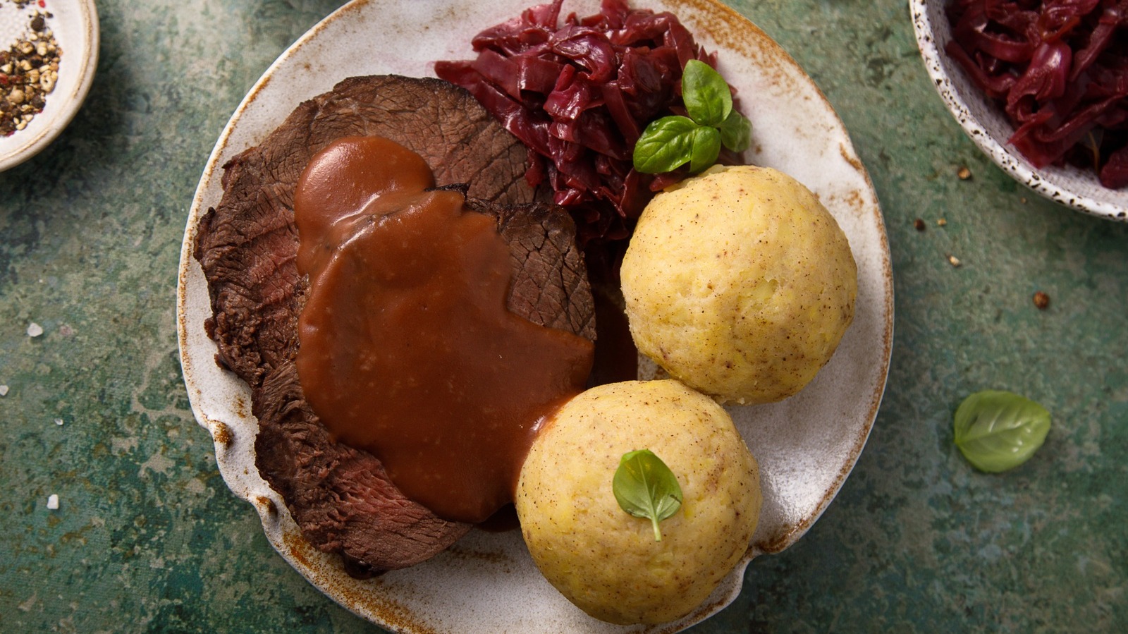 Give Pot Roast A German-Style Twist With This Knorr Seasoning Packet