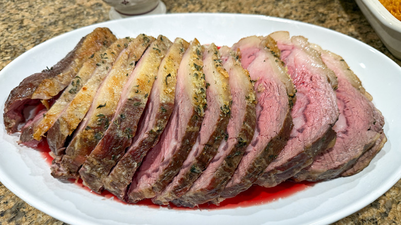 slices of prime rib roast