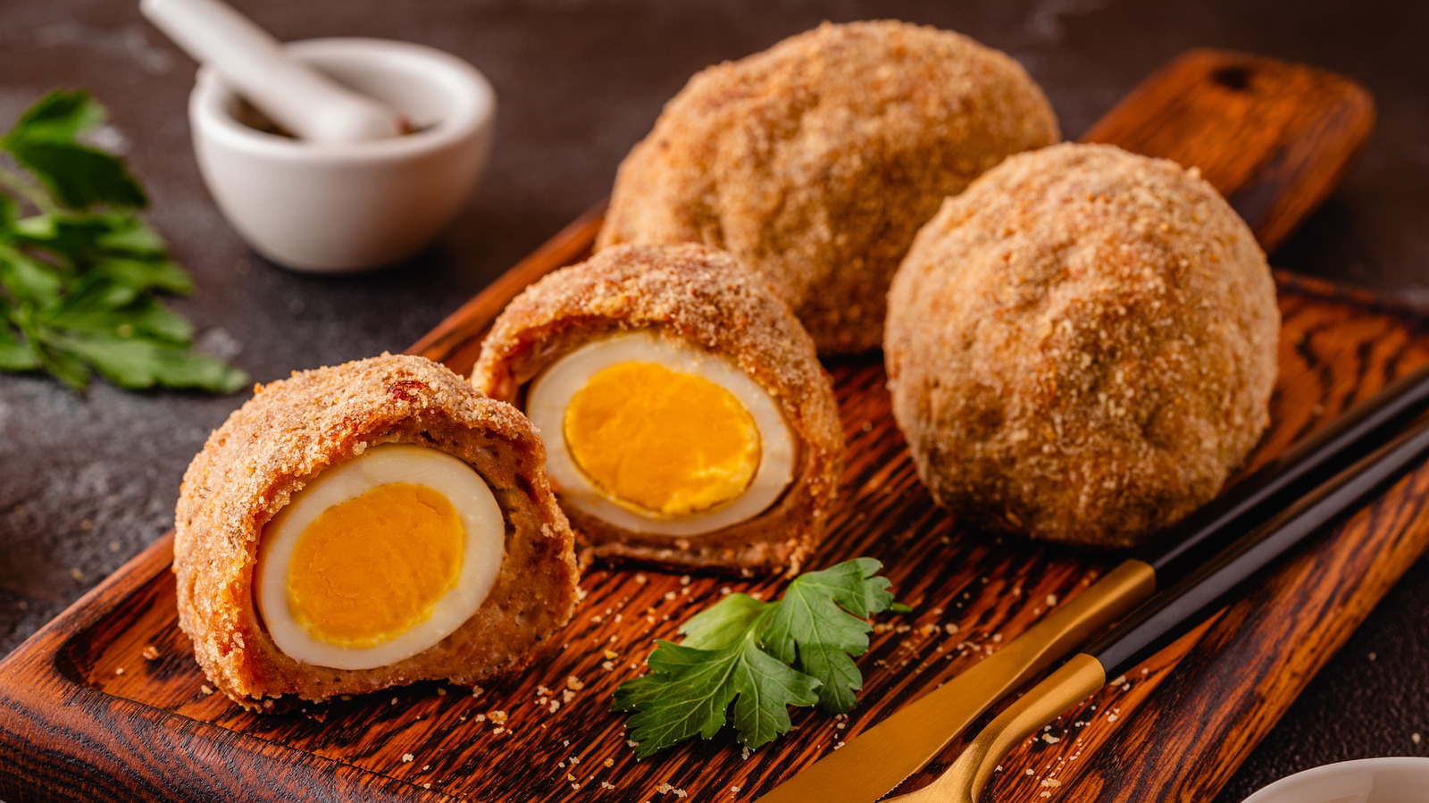 Give Scotch Eggs A Vegetarian Spin With This Middle Eastern Swap - Tasting Table