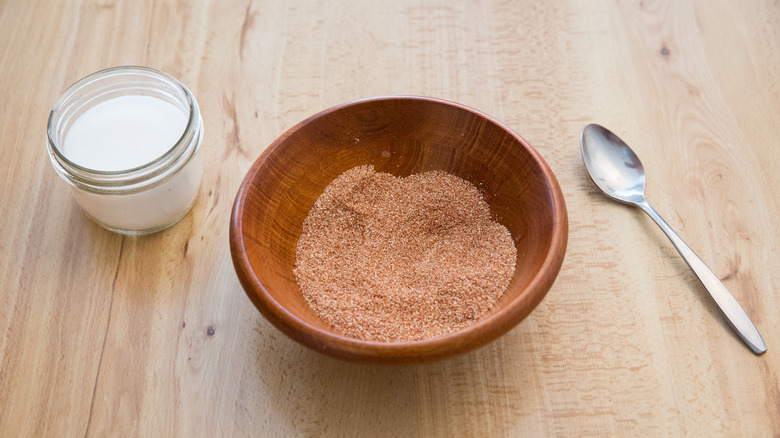 seasoning blend in wooden bowl