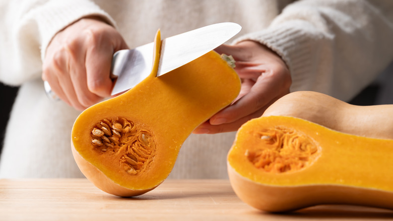 preparing butternut squash for latkes