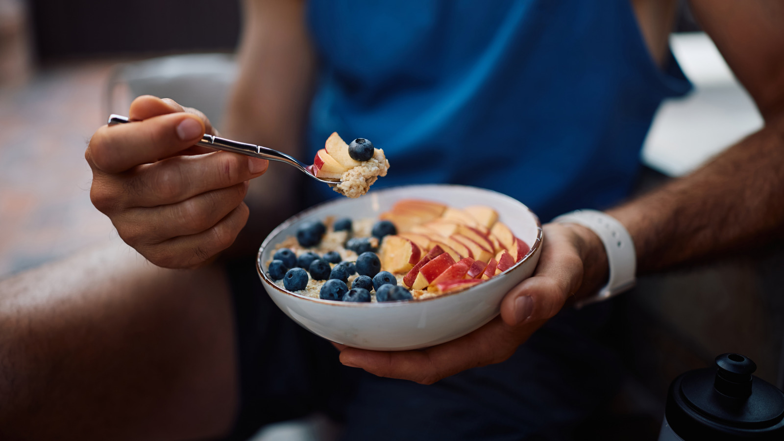 Give Your Oatmeal A Boost Of Fiber With This Popular Ingredient - Tasting Table