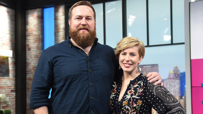 Goodbye, Boring And Basic Kitchens: Say Hello To Erin Napier's Dramatic Color Combination