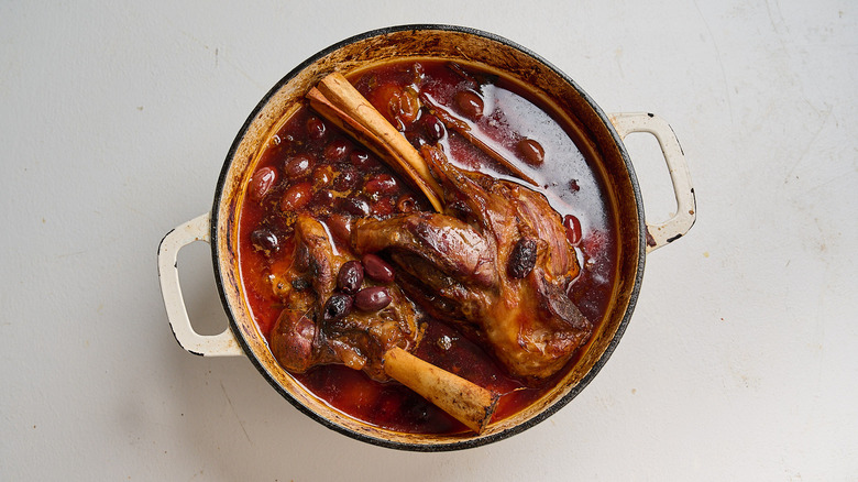 braised lamb shank in dutch oven
