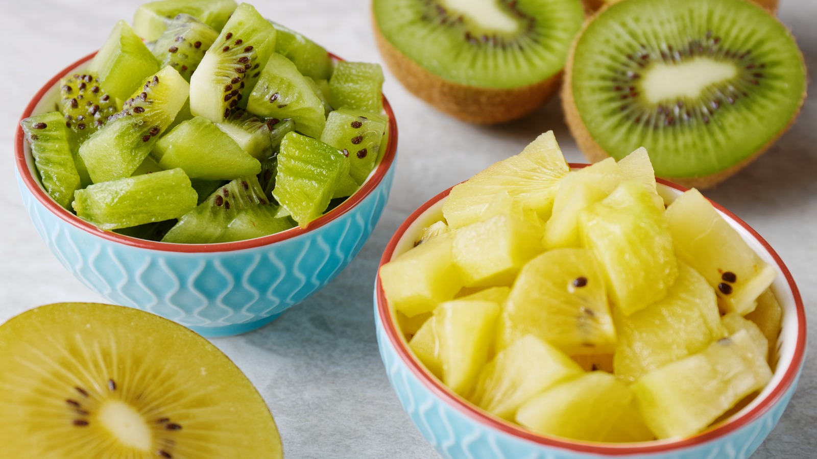 Green Vs. Gold Kiwi: What's The Difference?