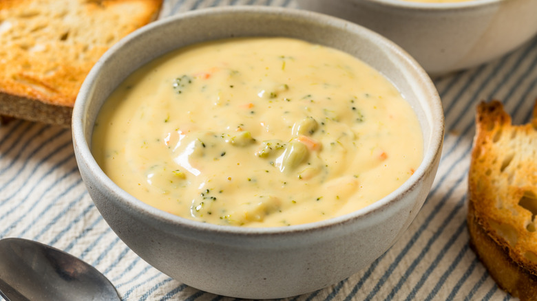 bowl of broccoli cheese soup