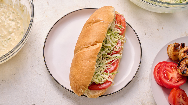hoagies filled with tomato and slaw