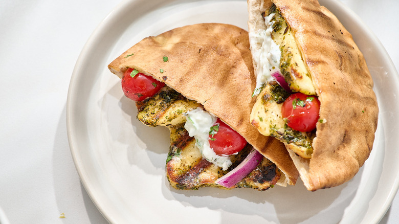 pita pockets filled with halloumi