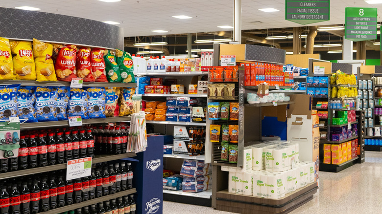 Aisles in a grocery store