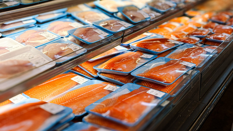 Grocery display at the seafood counter