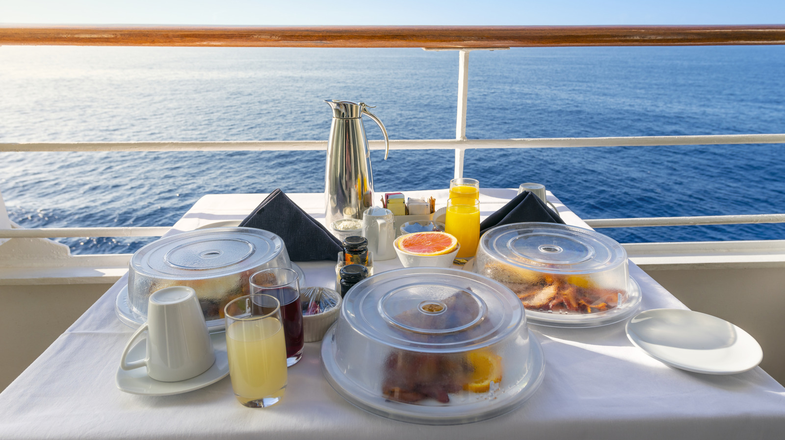 Here's How Cruise Ships Handle The Immense Amounts Of Leftover Food
