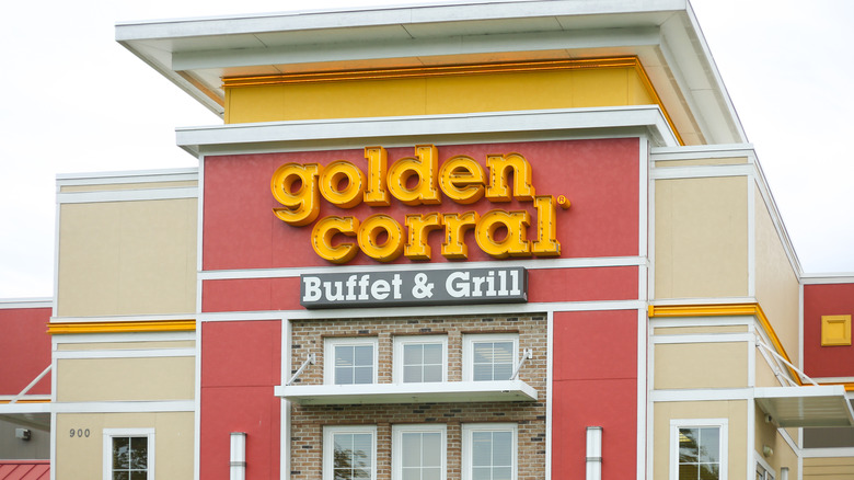 Golden Corral location exterior