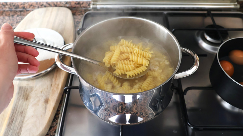 boiling pasta