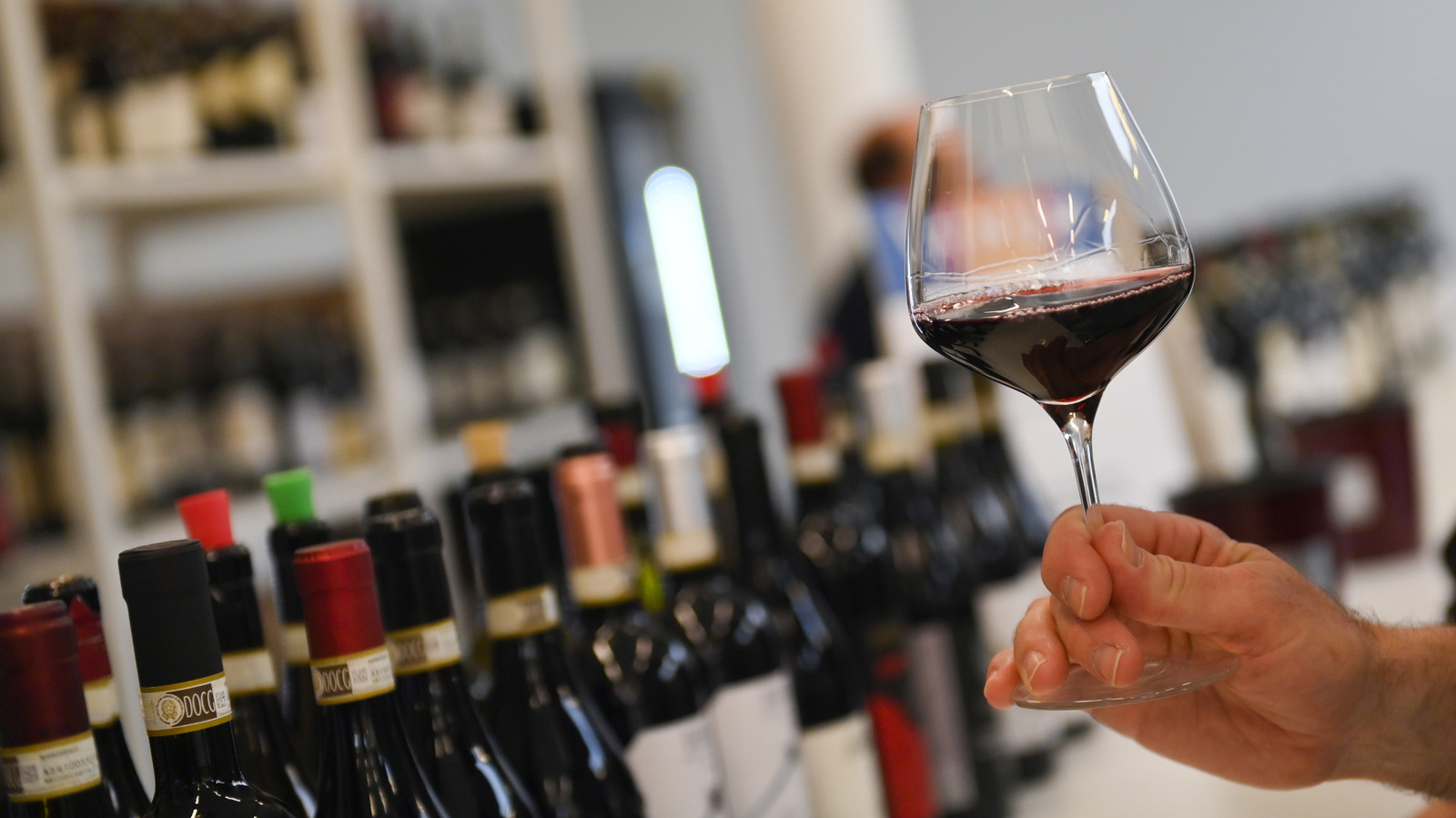 Here's How Much You Should Spend On Good Pinot Noir In 2026