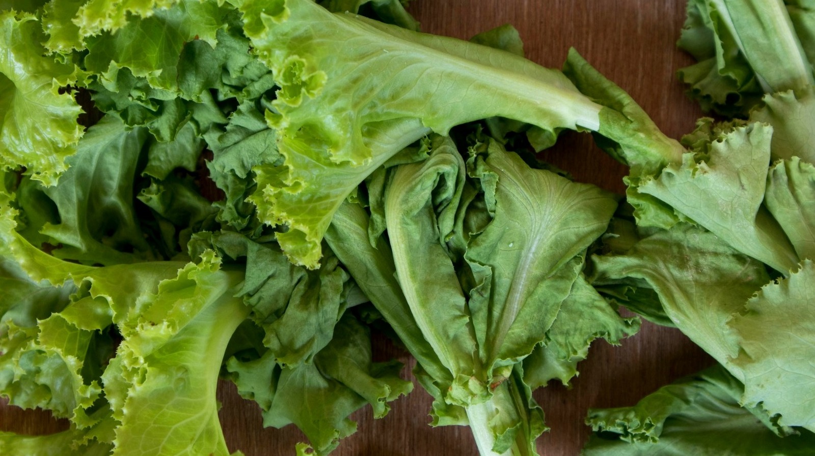 Here's How To Prevent Serving Wilted Greens