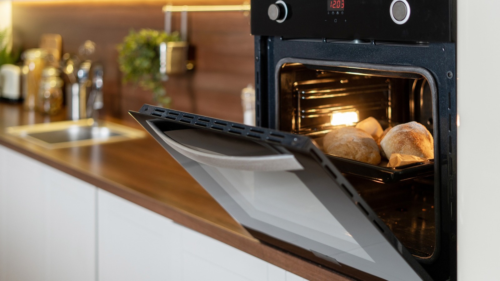 Here's How To Turn Your Oven Into An Air Freshener