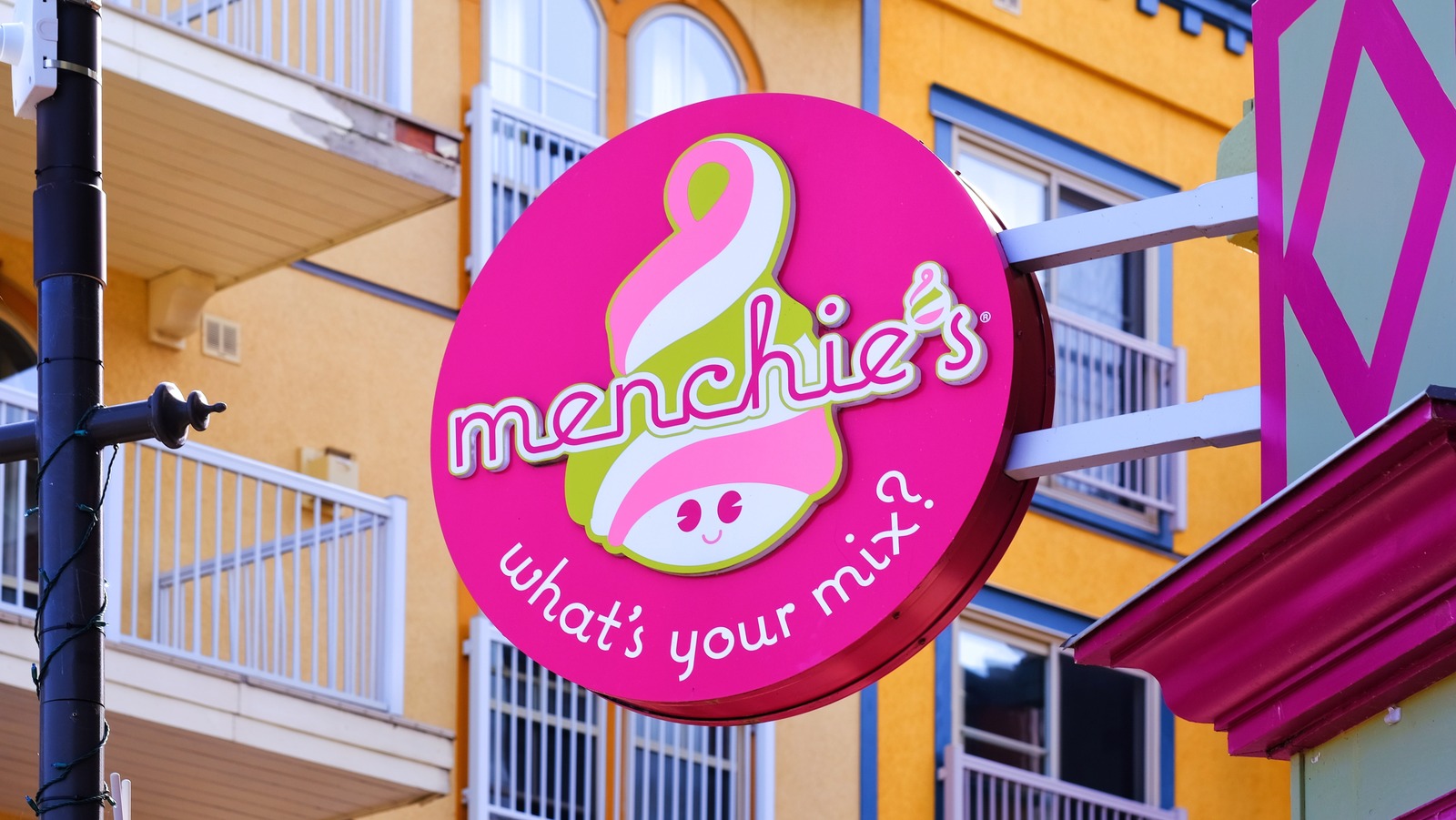 Here's what you can expect in a cup of Menchie's Frozen Yogurt