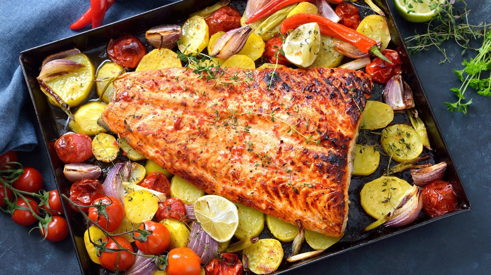 Here's Why Your Baking Sheets Are Warping