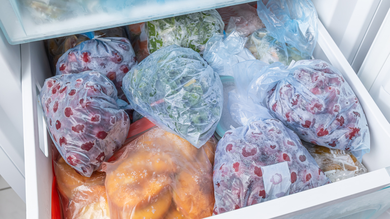 Pick Up This Freeze-Dried Fruit For A Sweet Snack That's Loaded With Fiber - Tasting Table