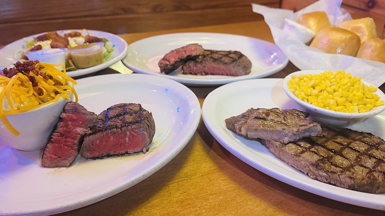 meals at Texas Roadhouse