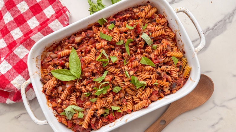 baking dish with garnished pasta