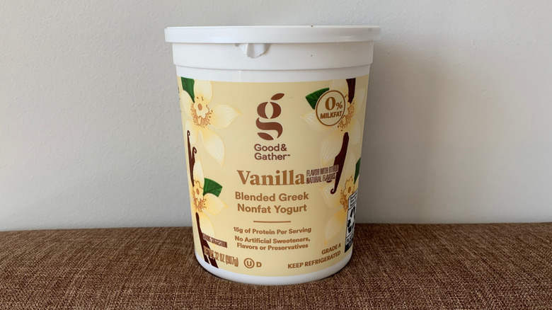 Good & Gather Vanilla blended Greek Nonfat Yogurt