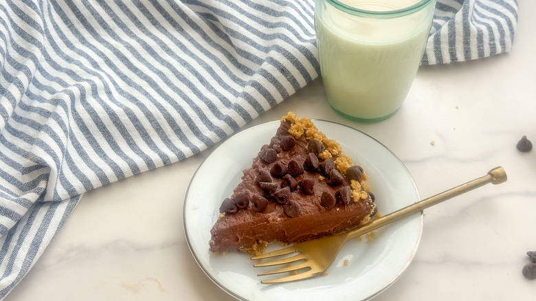 slice of pie with chocolate chips
