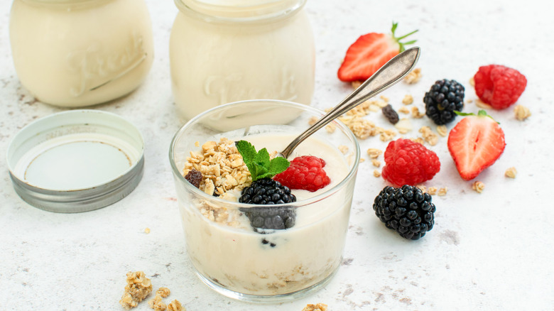 Vanilla yogurt with berries