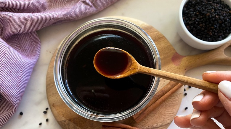 syrup in jar with spoon