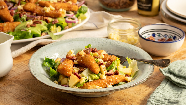 honey mustard chicken tender salad