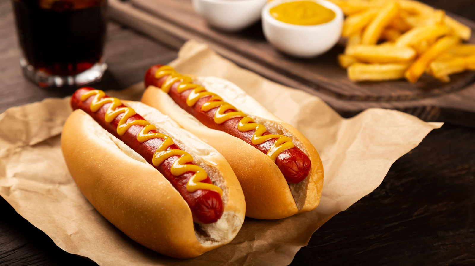 Hot Dog Lovers Guzzle Cold Buttermilk At This Beloved Old-School New Jersey Joint - Tasting Table