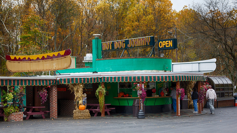 Exterior of Hot Dog Johnny's