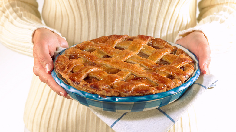 fresh baked apple pie