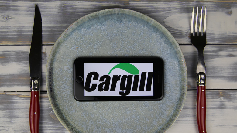 Cargill logo on a plate, food concept