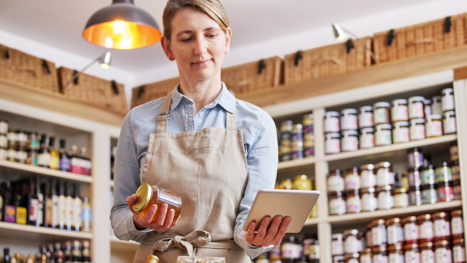 How Grocery Stores Use Technology To Know What's Selling