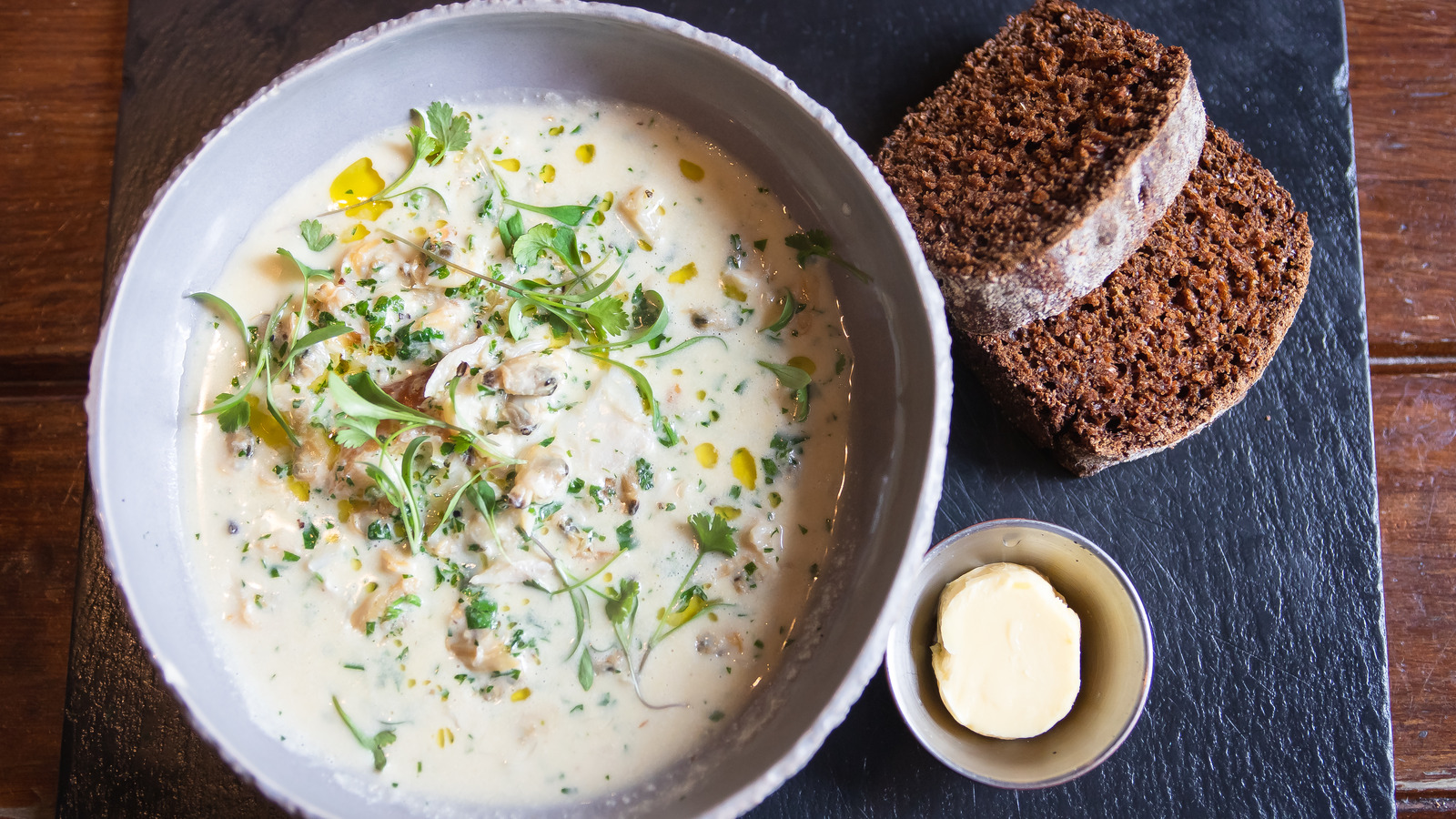 How Irish Seafood Chowder Differs From New England Clam