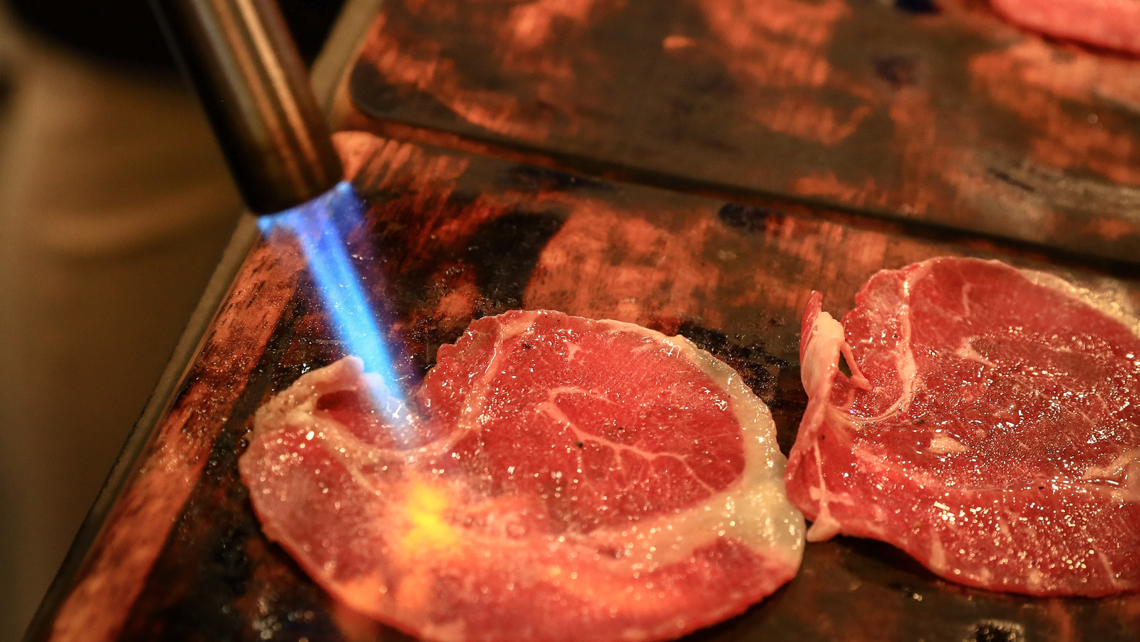 How Long It Should Take To Torch The Perfect Crust On Steak