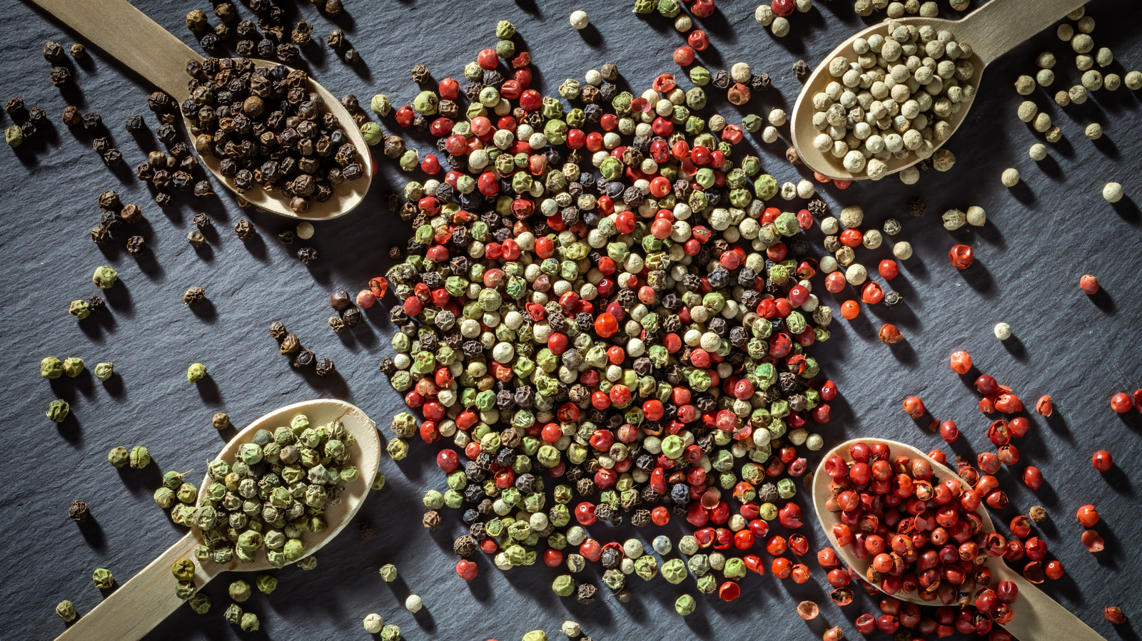 How Long Peppercorns Really Last — And The Warning Signs To Look For