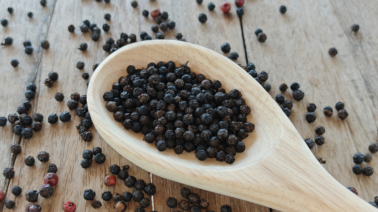 black peppercorn on a spoon